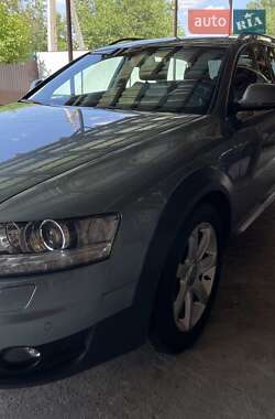 Универсал Audi A6 Allroad 2011 в 