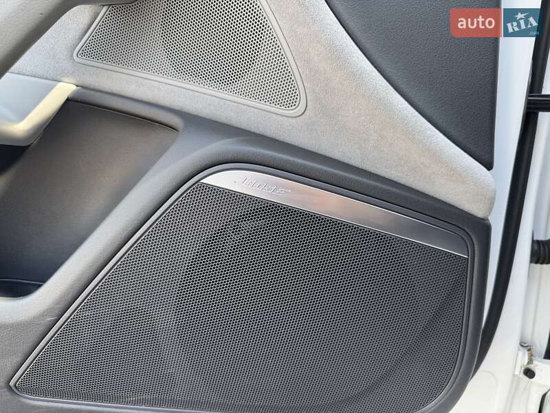 Универсал Audi A6 Allroad 2014 в Киеве