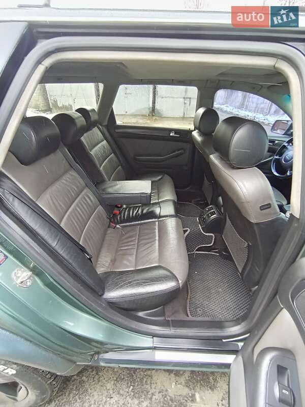 Универсал Audi A6 Allroad 2002 в Вараше