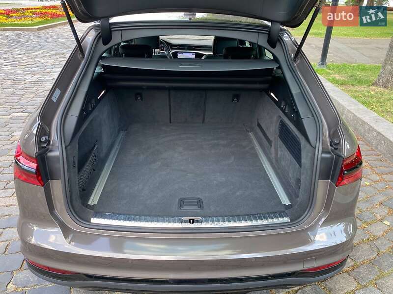 Універсал Audi A6 Allroad 2019 в Києві