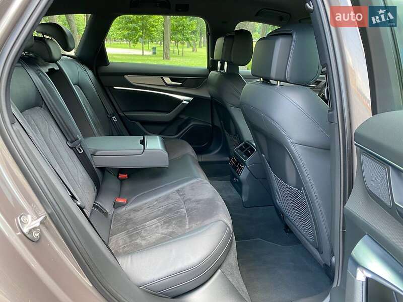 Універсал Audi A6 Allroad 2019 в Києві