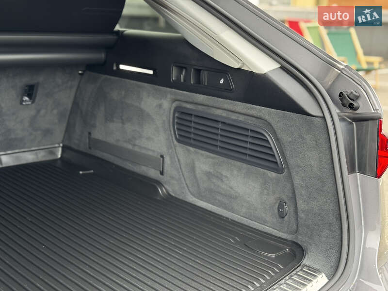 Универсал Audi A6 Allroad 2020 в Киеве