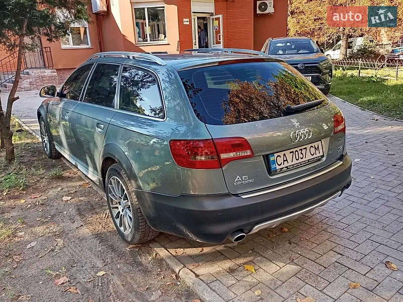 Audi A6 Allroad 2011