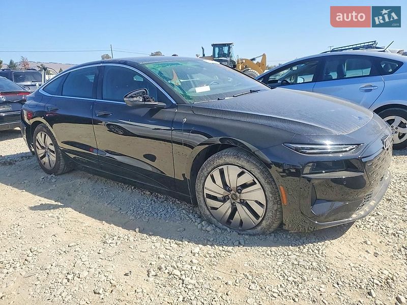 Универсал Audi A6 e-tron 2025 в Львове