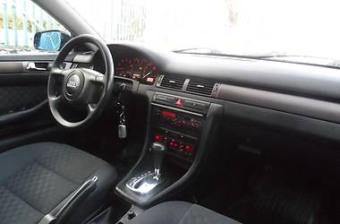 Седан Audi A6 2000 в Теофиполе