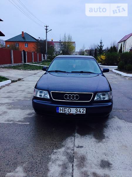 Седан Audi A6 1997 в Вараше