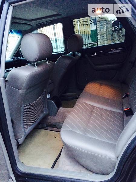 Седан Audi A6 1997 в Вараше