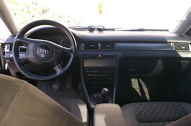 Седан Audi A6 2000 в Днепре