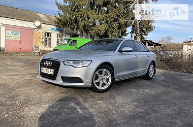 Седан Audi A6 2014 в Хороле