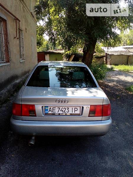 Седан Audi A6 1997 в Кривом Роге