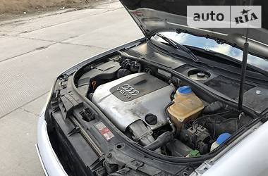 Універсал Audi A6 2000 в 