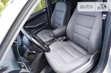 Седан Audi A6 2001 в 