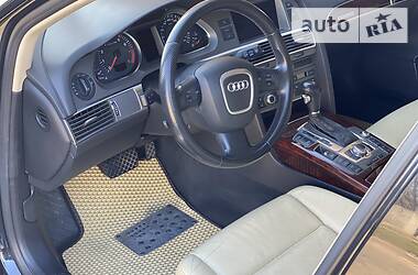 Седан Audi A6 2004 в 