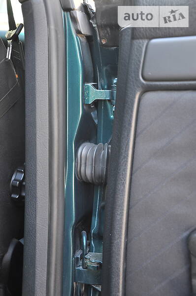 Седан Audi A6 1996 в Сумах