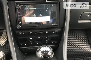 Седан Audi A6 2001 в 
