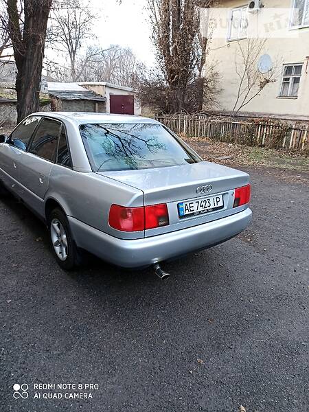 Седан Audi A6 1997 в Кривом Роге