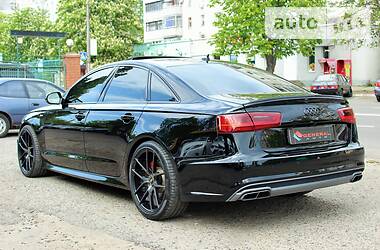 Седан Audi A6 2014 в 