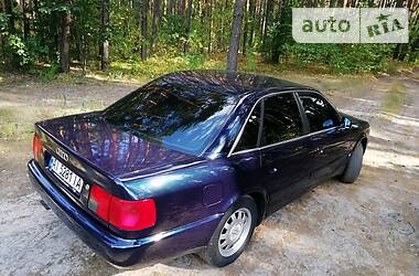 Седан Audi A6 1996 в Иванкове