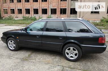 Универсал Audi A6 1995 в 