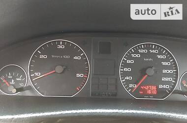 Универсал Audi A6 1995 в 