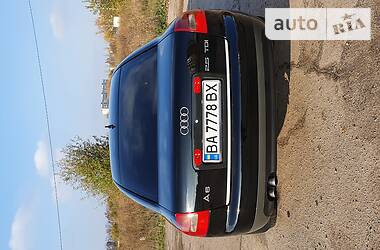 Седан Audi A6 2003 в 