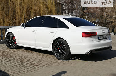 Седан Audi A6 2013 в Коростене