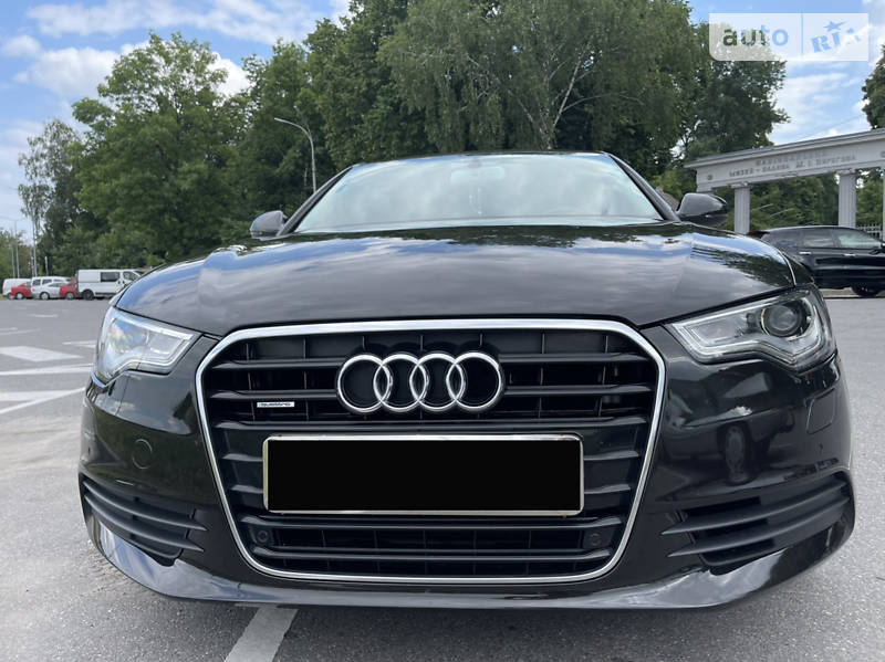 Седан Audi A6 2013 в 