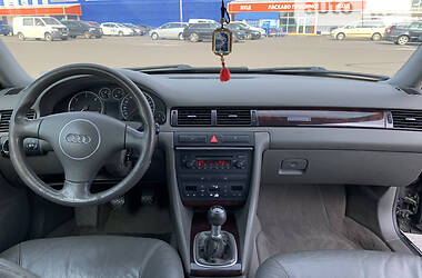Седан Audi A6 2002 в Луцке