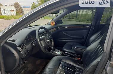 Седан Audi A6 2001 в 