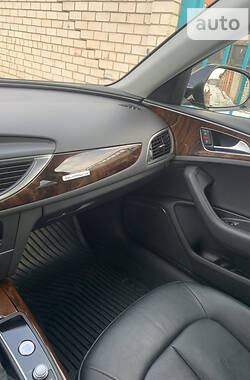 Седан Audi A6 2015 в 