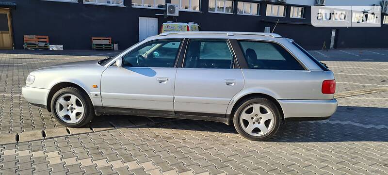 Універсал Audi A6 1997 в Чернівцях
