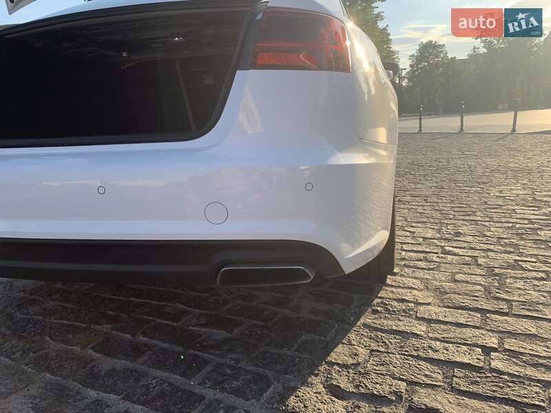 Седан Audi A6 2017 в Харькове