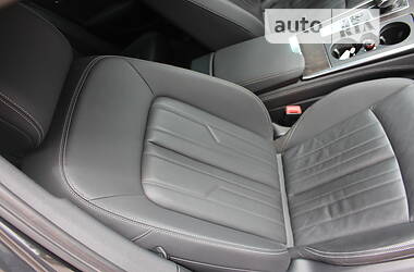 Седан Audi A6 2019 в 