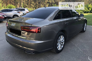 Седан Audi A6 2015 в 