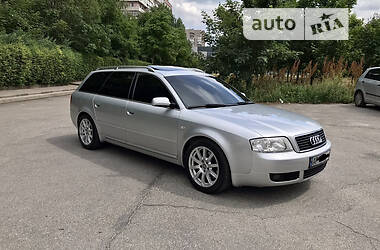 Универсал Audi A6 2004 в 