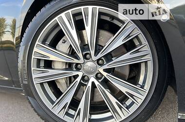 Седан Audi A6 2019 в Киеве