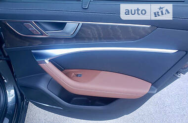 Седан Audi A6 2019 в 