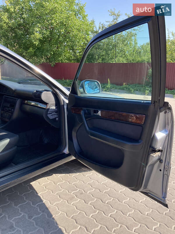 Универсал Audi A6 1996 в Львове