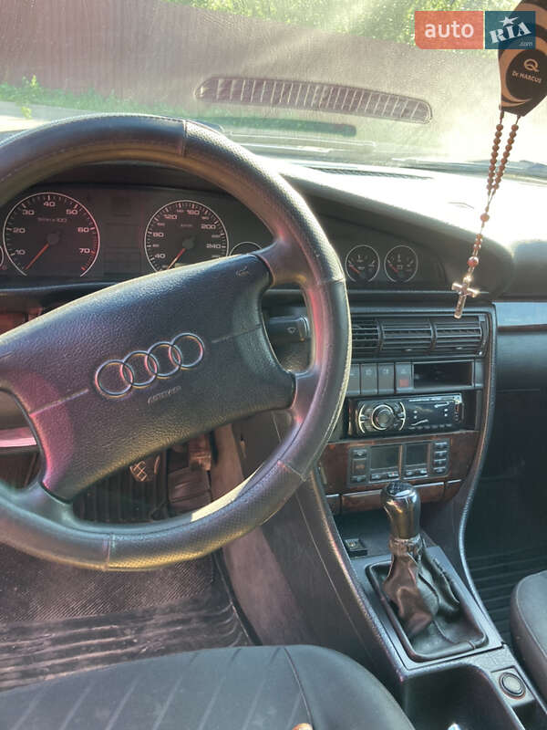 Универсал Audi A6 1996 в Львове