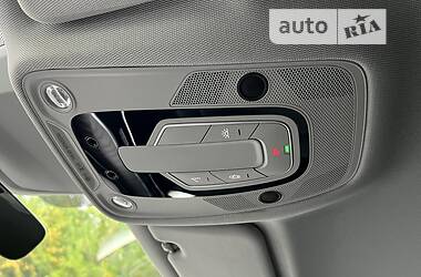 Седан Audi A6 2018 в 