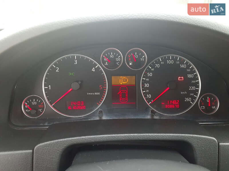 Универсал Audi A6 2003 в Саврани