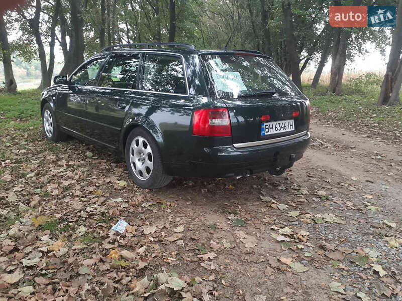 Универсал Audi A6 2003 в Саврани