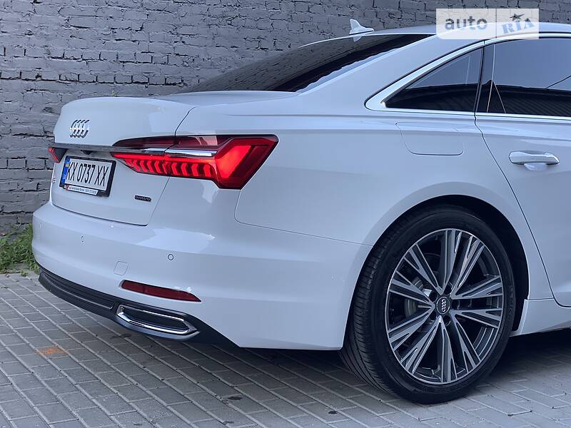 Седан Audi A6 2019 в Киеве