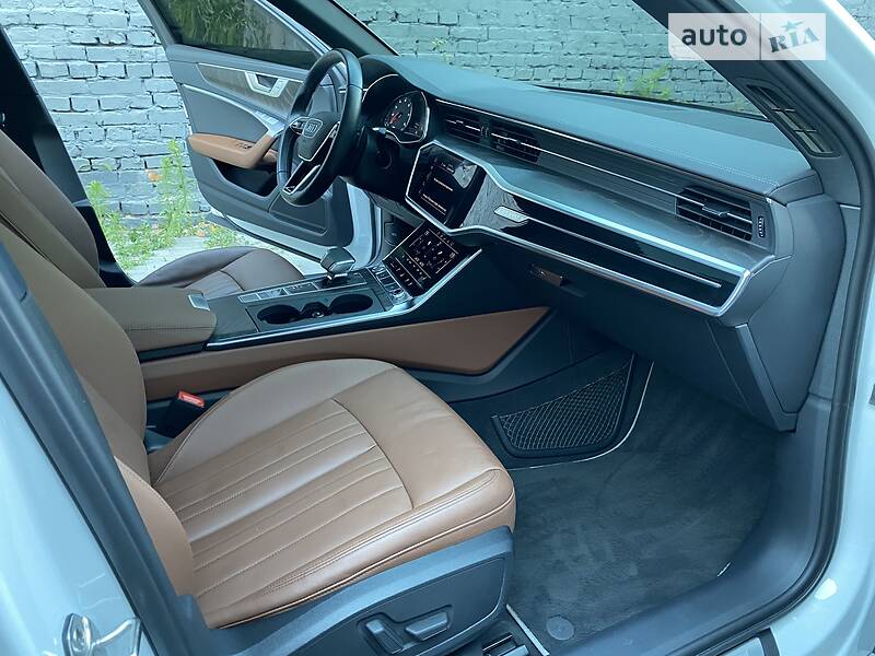 Седан Audi A6 2019 в Киеве