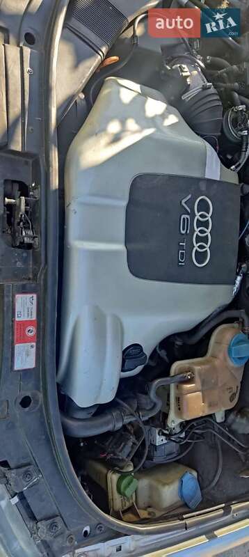 Универсал Audi A6 2001 в Раздельной