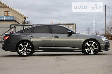 Седан Audi A6 2018 в 