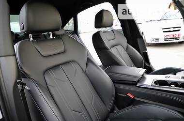 Седан Audi A6 2018 в 