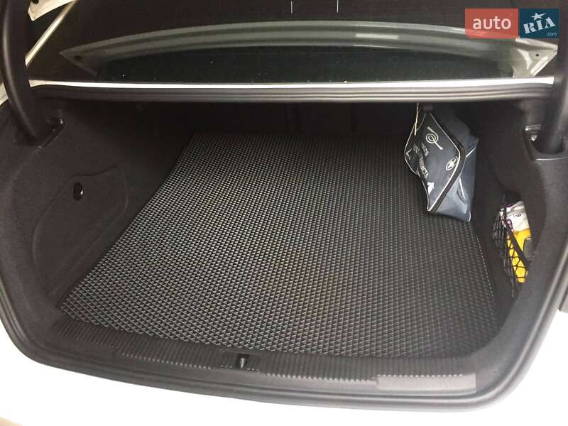 Седан Audi A6 2015 в Харькове