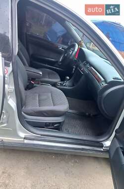 Седан Audi A6 2000 в 
