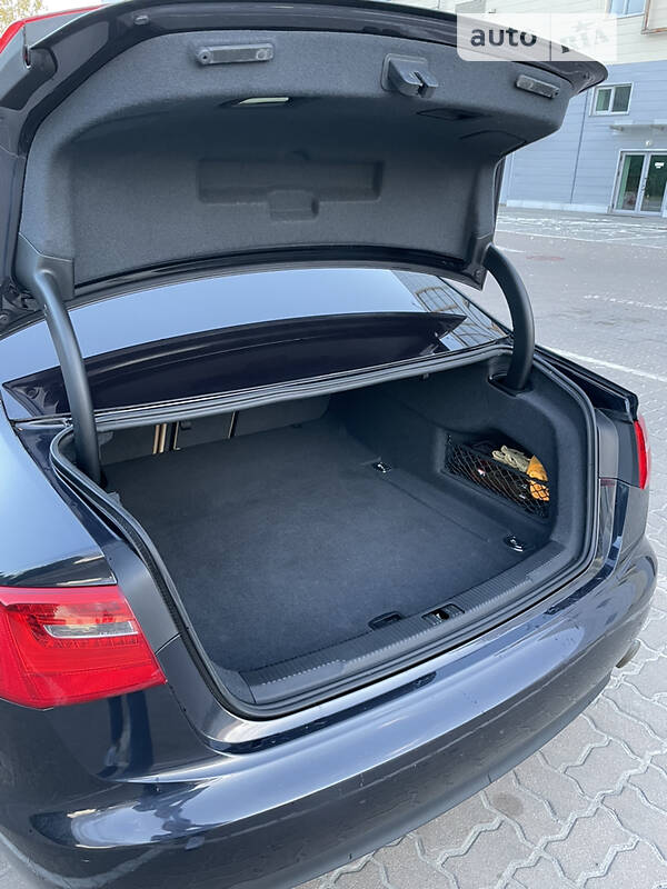 Седан Audi A6 2014 в Сумах
